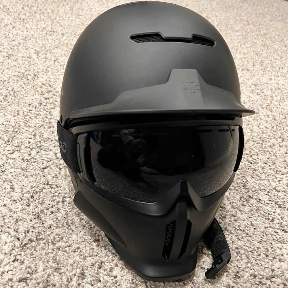 Ruroc RG1 DX Core (Black) This includes the goggles